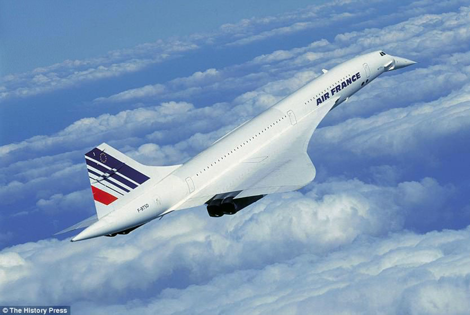Concorde — мятеж, так и не ставший революцией. Увы, англичане из BAC и французы из Sud Aviation просчитались. Concorde получился прожорливым и дорогим в обслуживании, да и богатых предпринимателей в роли основных пассажиров сменили представители среднего класса. На первый план вышла не скорость полета, а цена билета. Если первоначальный заказ на самолет разместили 25 авиакомпаний, то купили лишь Air France и British Airways. Причем последние пять самолетов были проданы по цене один фунт стерлингов для английского и один франк для французского перевозчика. 