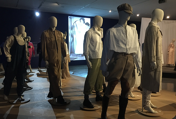 На выставке костюма показывают рабочую одежду времен становления государства Израиль