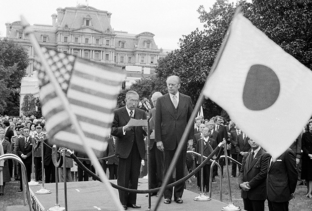 С президентом США Джеральдом Фордом во время официального визита Хирохито в Вашингтон, 2 октября 1975 года