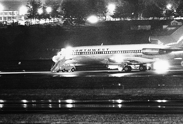 Захваченный Купером «Боинг-727»