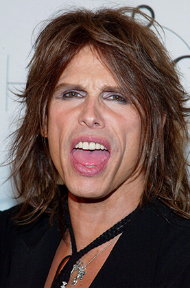 Steven Tyler arriving at the mtvICON: Aerosmith held at Sony Studios in Los Angeles, Ca., April 14, 2002