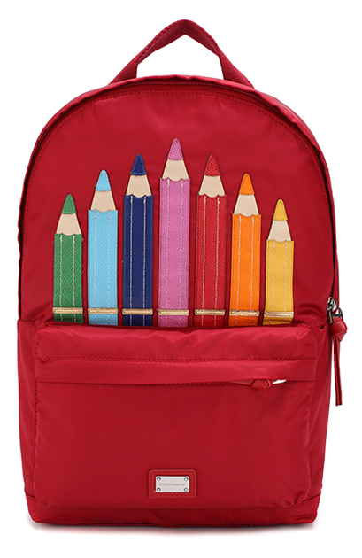 Идеальный школьный рюкзак для маленькой модницы: яркий, с забавной аппликацией и от отличного модного дома. К хорошему нужно привыкать с с детства.