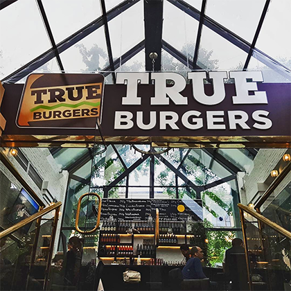 True Burgers — еще одно заведение-пионер на московской бургерной сцене 