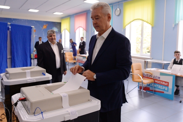 Сергей Собянин на избирательном участке