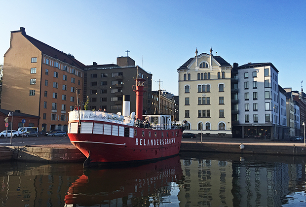 Достопримечательность Хельсинки — питейное заведение на пароходе XIX века