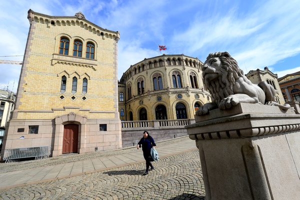 Здание парламента Норвегии в Осло