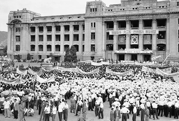 Демонстрация в Сеуле в июне 1953 года