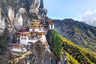 Такцанг-лакханг — монастырь в Бутане, висящий на 700 м над уровнем долины Пар на скале высотой 3120 м.