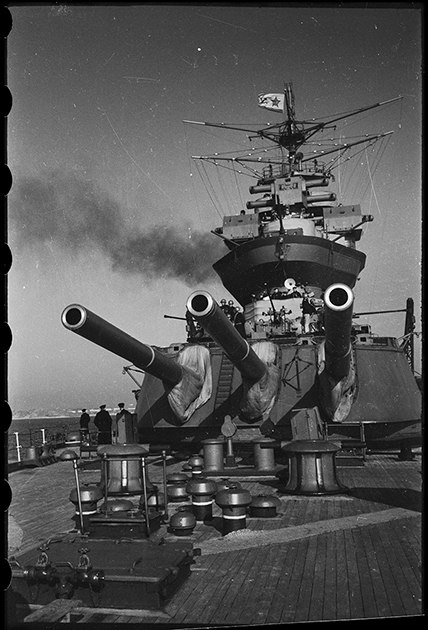 Линкор «Севастополь». Черноморский флот, 1946 год.