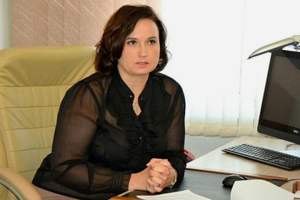 Сахалинская чиновница выписала себе премий на миллион рублей и пожалела