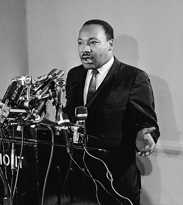 Мартин Лютер Кинг — оратор и проповедник, сыгравший значительную роль в движении за гражданские права чернокожих в США