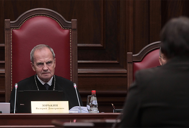 Председатель Конституционного суда Валерий Зорькин во время заседания