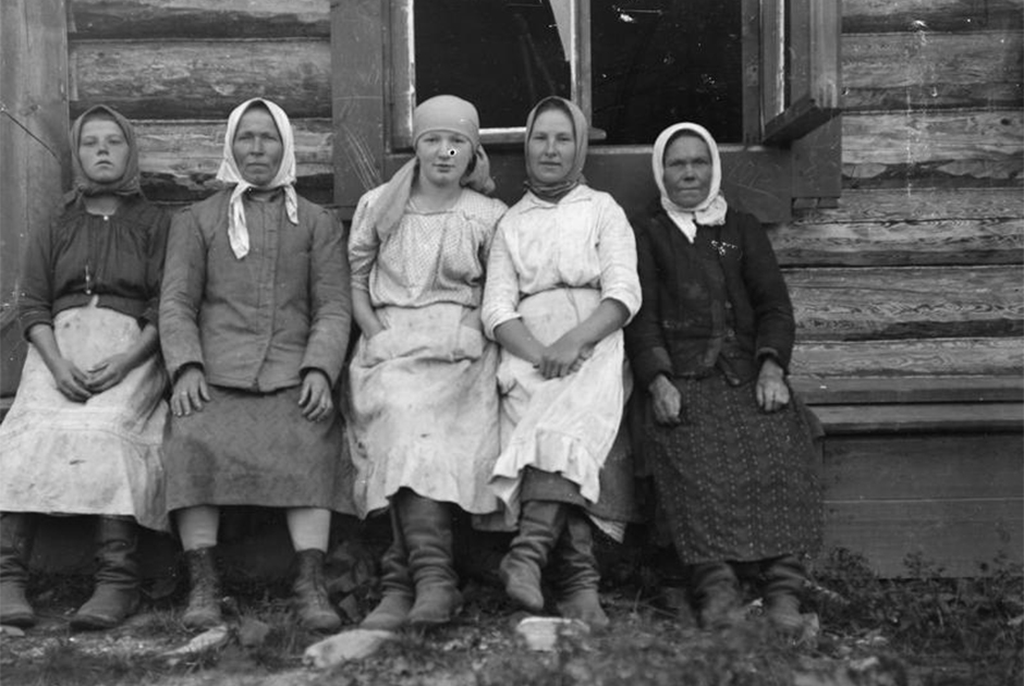Русские крестьянки. Север России, 1919 г.
