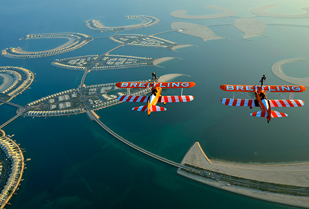 Новый масштабный инфраструктурный проект королевства — искусственные острова Дуррат аль Бахрейн. Они выполнены в форме рыб, морских коньков и полумесяца. В будущем на них должны появиться коттеджные поселки, дорогие отели, клубы и рестораны, но пока застроено лишь несколько островов. Расположены Дуррат аль Бахрейн на юго-восточной оконечности острова Бахрейн.