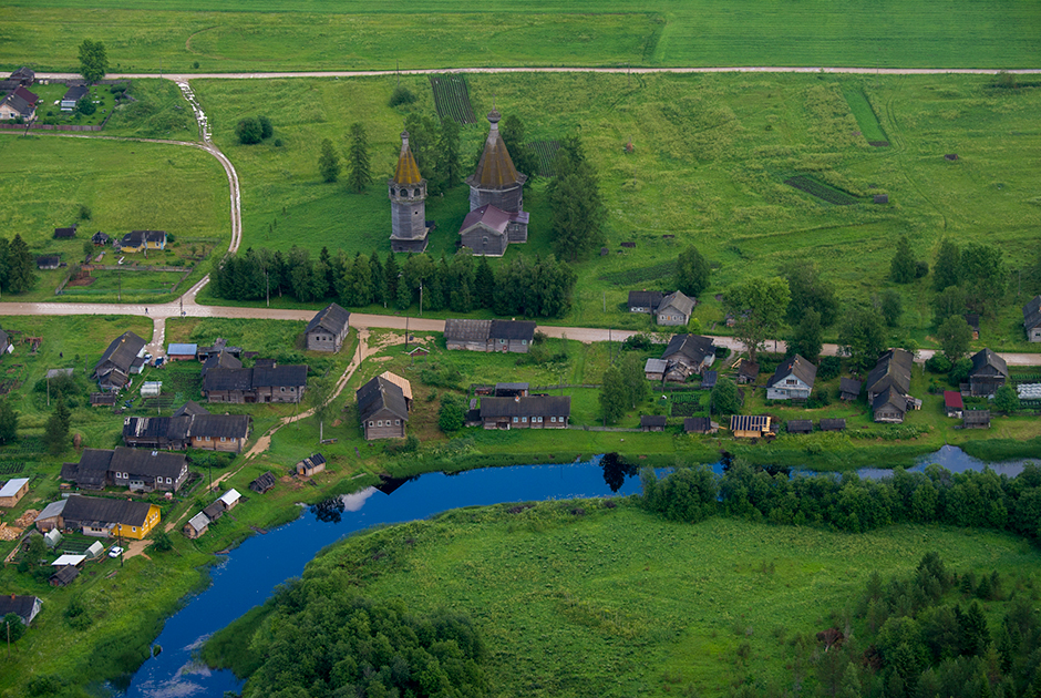В 2016 году деревня Погост в составе Ошевенского сельского поселения внесена в путеводитель самых красивых деревень России. 