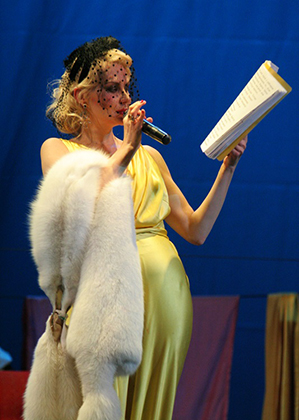 Литвинова на сцене, 2009 год