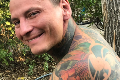Мертвый татуировщик завещал повесить свою кожу на стену