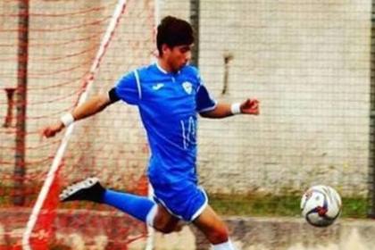 19-летний футболист покончил с собой