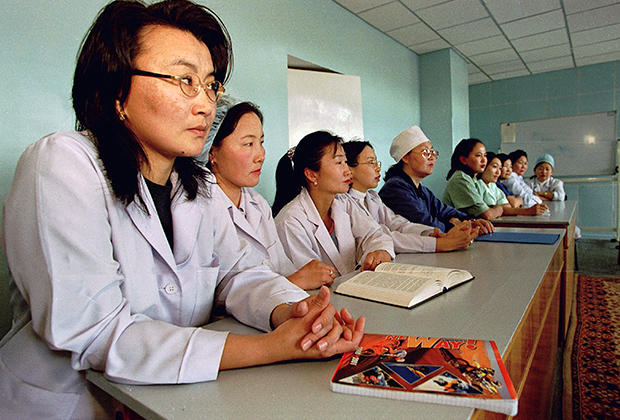 Женщины-врачи на конференции в Улан-Баторе