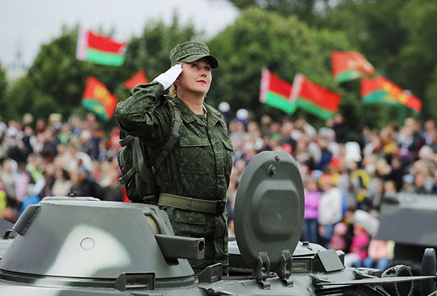Парад в Минске по случаю Дня независимости Белоруссии
