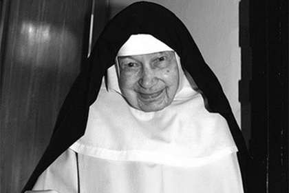 Спасавшая евреев от нацистов монахиня умерла в 110 лет