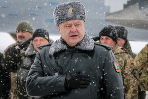 Порошенко ввел военное положение Чем это грозит России и украинцам?