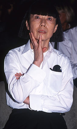 Рей Кавакубо во Флоренции в 1998 году