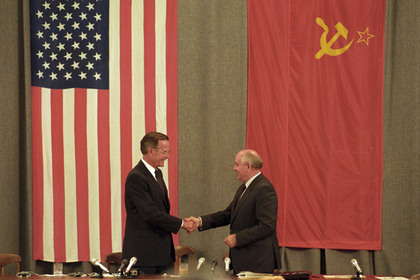 Буша-старшего похвалили за освобождение советских евреев