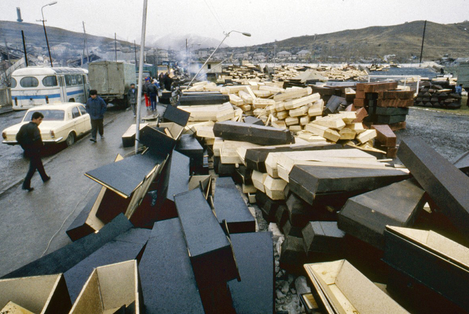 Армения землетрясение фото 1988