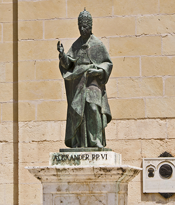 В родной Хативе Александра VI помнят, и им гордятся. В истории было не так много пап из Испании. В городе понтифику установлен памятник. 