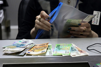 Россиянка печатала евро на домашнем принтере и ходила за покупками