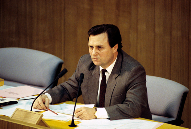 Председатель Государственной Думы ФС РФ Иван Рыбкин, 1994 год
