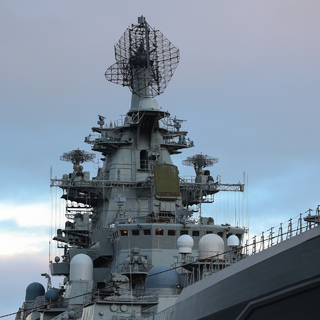 Атомный крейсер «Петр Великий», на котором установлен ЗРК «Форт»