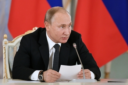Путин назвал бесперспективными запреты рэп-концертов