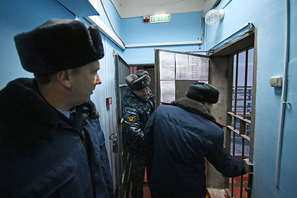 Десятки российских СИЗО оказались переполнены арестантами