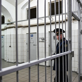 Путин В Тюрьме Фото