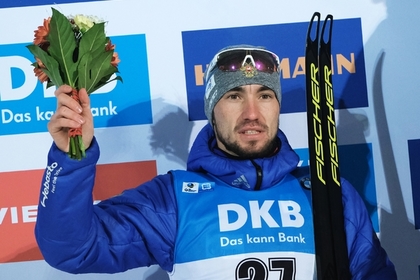 Российский биатлонист Логинов завоевал второе серебро на Кубке мира