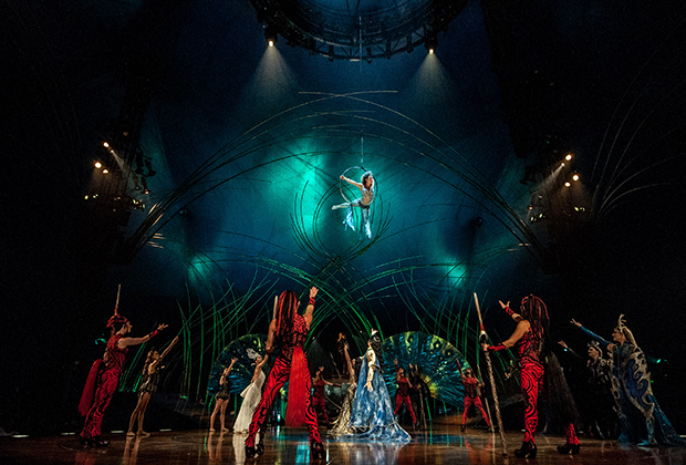 Выступление цирка «Cirque du Soleil»