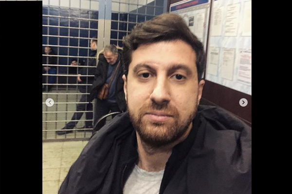 Амиран Сардаров в отделении полиции