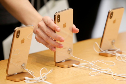 Обновление iOS лишило владельцев iPhone связи