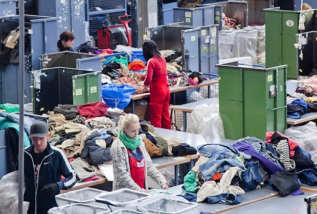 Завод по вторичной переработке одежды в Германии