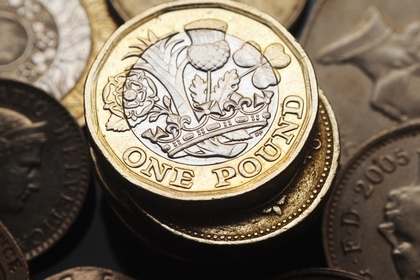 Британия разрешила своим заморским владениям чеканить фунт