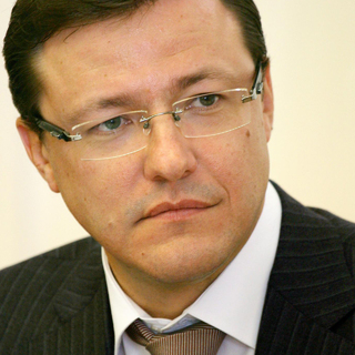 Дмитрий Азаров
