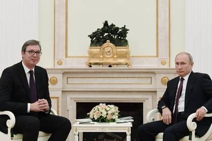 Президент Сербии описал обращение Путина с подаренной иконой