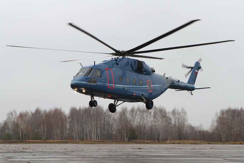 Среди новинок, которые в 2019 году получат российские военные, стоит особо отметить поставку первого транспортно-десантного вертолета Ми-38Т. Машина, отличающаяся современным бортовым радиоэлектронным оборудованием, пока не заявляется в качестве серийного образца.Кроме того, в 2019 году военные ожидают поставок ударных Ми-28НМ и тяжелых Ми-26Т2В.