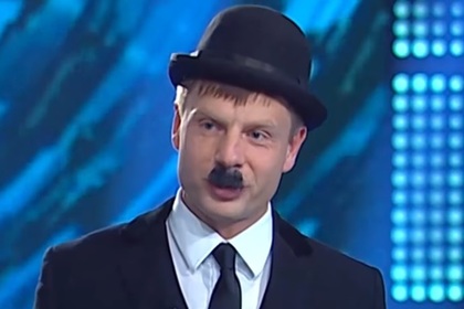 Украинский депутат нарядился Чарли Чаплиным назло Зеленскому