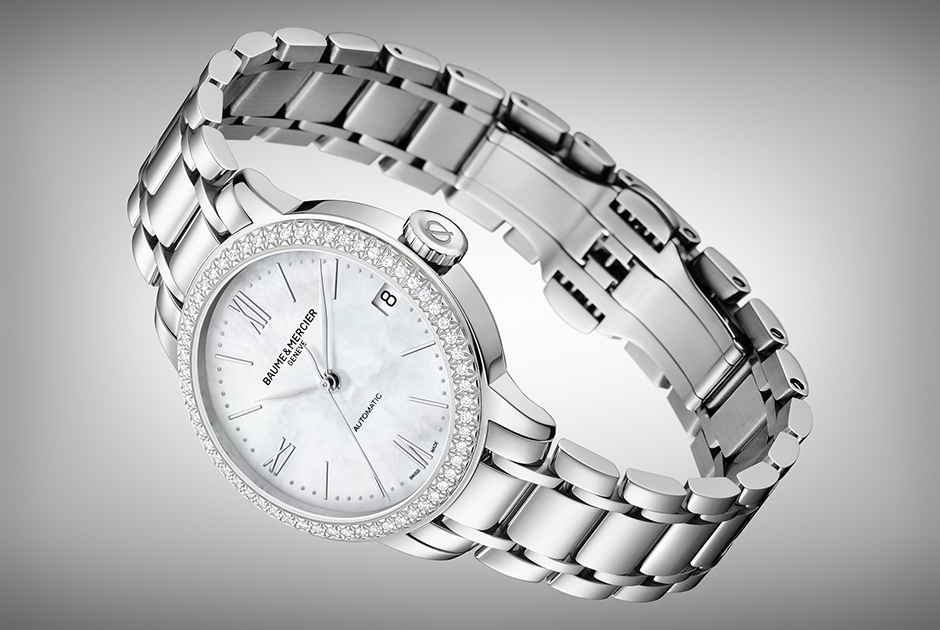 Перламутровый циферблат. Baume Mercier часы женские с бриллиантами. Baume Mercier Classima 42 XL. Baume & Mercier Classima Lady. Часы наручные перламутровые.