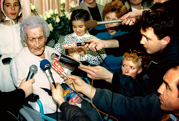 Жанна Кальман накануне 122 дня рождения (или Ивонна в 99 лет)
