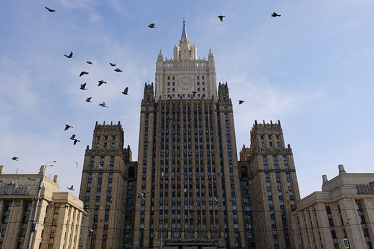 2019 год - МИД России ответил на обвинение Эстонии в нарушении границы самолетом Лаврова 2019 год - По русским стрелять не будет: громкий скандал на учениях НАТО | Свежие Новости