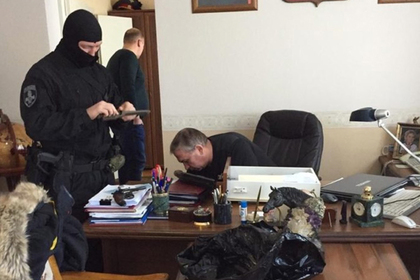 Российских полицейских задержали за уничтожение вещдоков